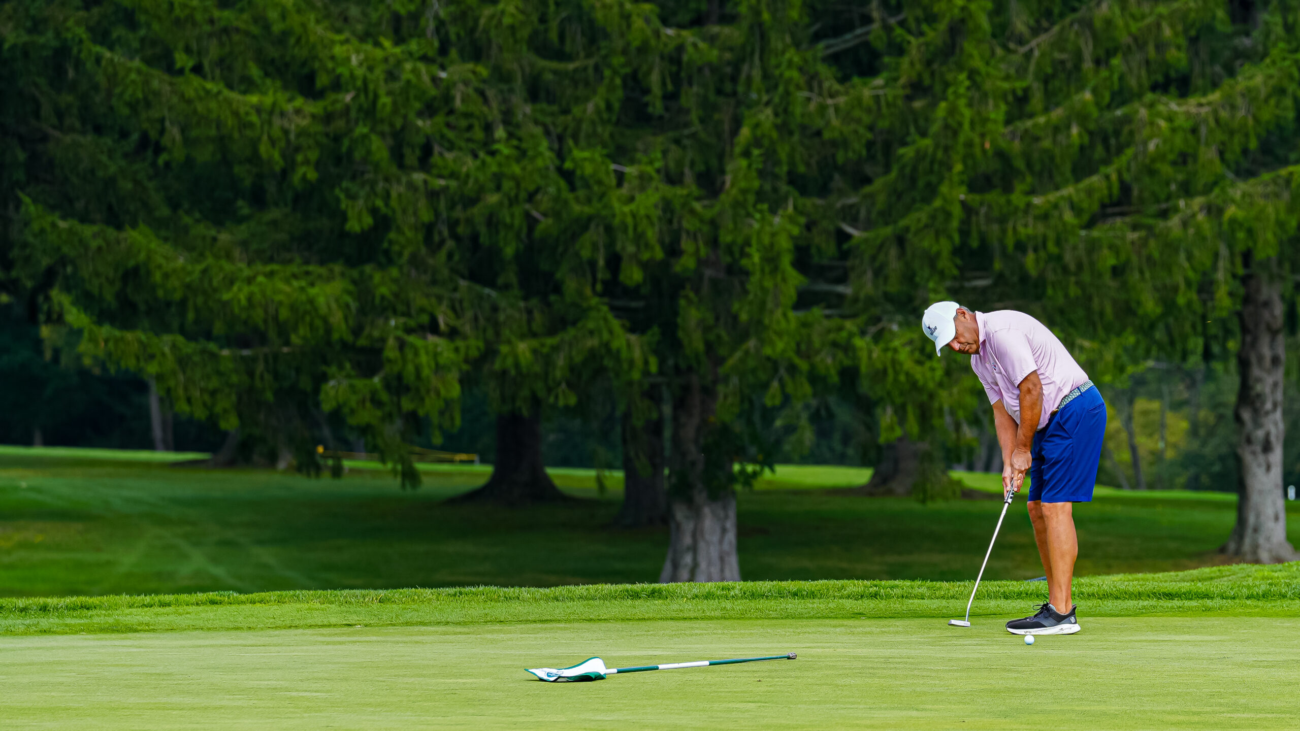 Alan English putting at Meadville Country Club